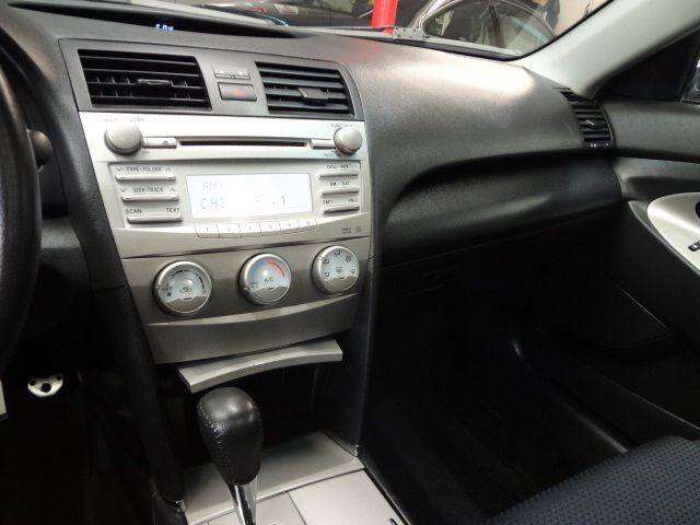 2011 Toyota Camry SE 4dr Sedan 6A